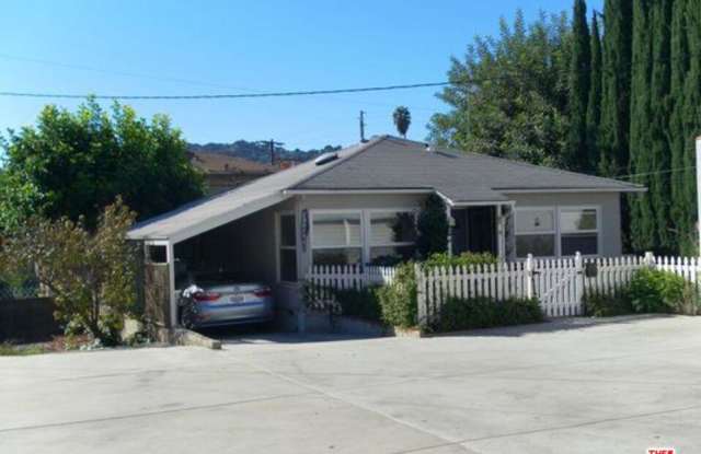 10644 WHIPPLE Street - 10644 Whipple Street, Los Angeles, CA 91602