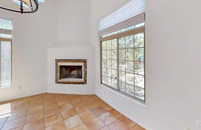 Clean 3 Bedroom Gallery 4