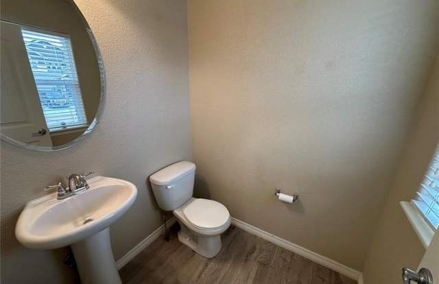 8043 Pinfeather Drive Gallery 2