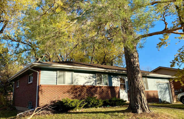 Available for 2026-2027 Fall Pre-Leasing! Charming 3 Bedroom House, conveniently located close to CU campus photos photos Available for 2026-2027 Fall Pre-Leasing! Charming 3 Bedroom House, conveniently located close to CU campus photos photos