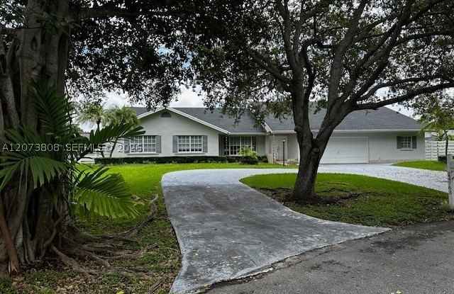 14763 SW 152nd Pl Gallery 2