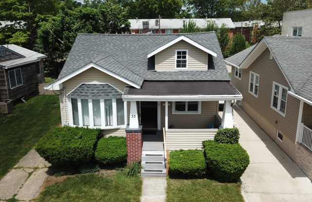 33 Lipman Place Gallery 4