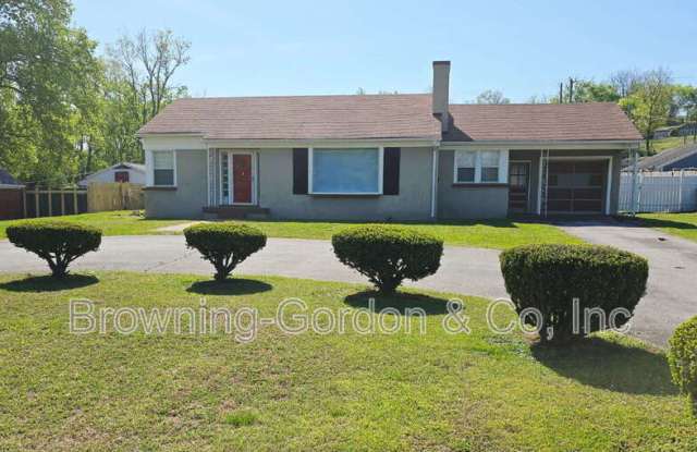 328 E. Thompson Lane photos photos