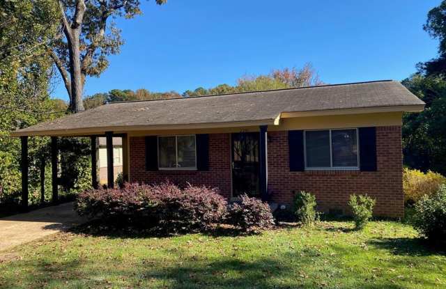 3BR/2BA Home Gallery 1