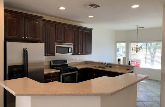 14652 W Maui Ln Gallery 2