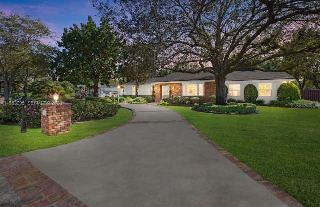 9980 SW 128th St photos photos