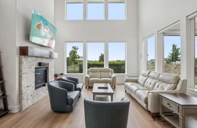 3960 Medio Creek Drive Gallery 3