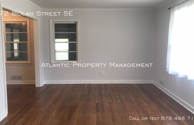 572 Bolan Street SE Gallery 3