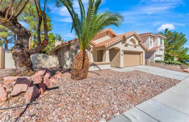 1937 Tropical Breeze Drive Gallery 1