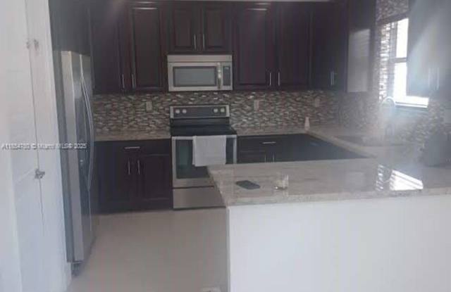 936 NE 191 Street, Miami, FL 33179 photos photos