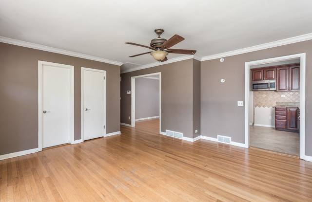 4509 Pershing Avenue Gallery 2