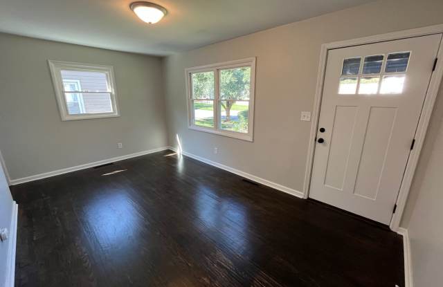 **REMODELED 3-BEDROOM HOUSE IN NORTH COLUMBUS!!** Gallery 4