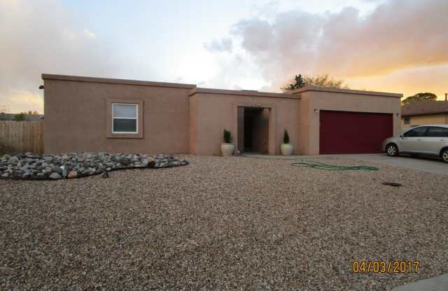 Rio Rancho 3-4 BR 1915 SF 2B 2CG photos photos