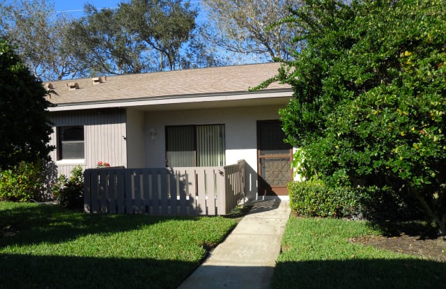 180 Michaels Cir - 180 Michaels Circle, East Lake, FL 34677