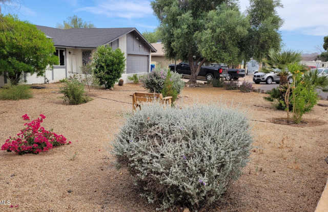 607 N PALM Circle photos photos