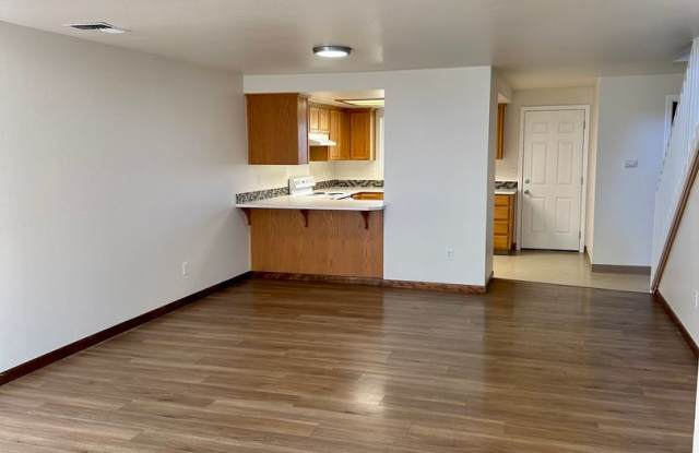 1/2 Off 2nd Month's Rent Gallery 3
