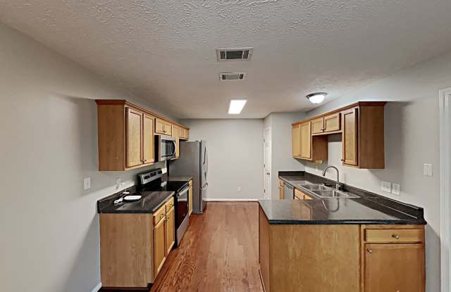 2204 Dewey Drive Gallery 3