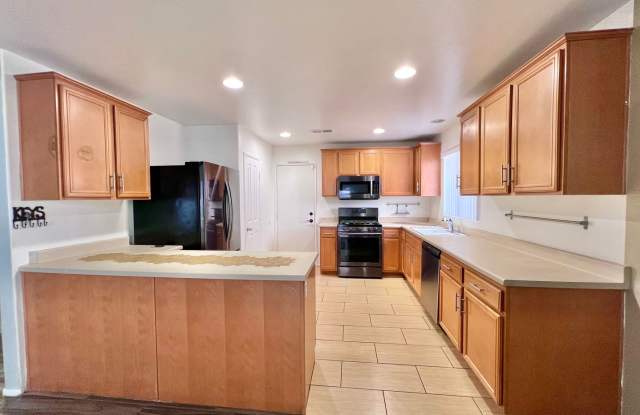 Spacious 4 Bed, 3 Bath Two-Story Home with Loft and Modern Amenities – Located in Perris, $3,100 Gallery 4
