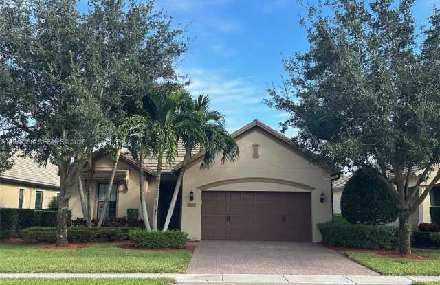 3071 Florence St photos photos