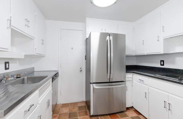 2 Bedroom/1 bath apartment! Gallery 1