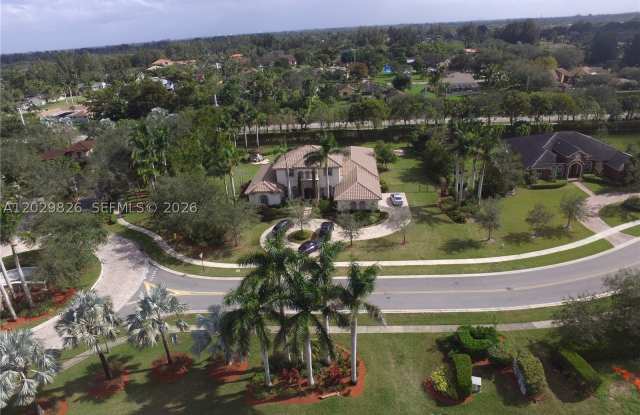 2750 Jockey Cir E Gallery 3