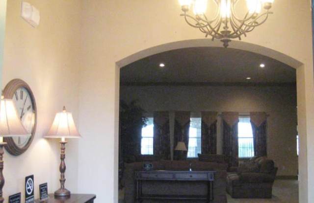 1559 W Sunshine Dr Gallery 2