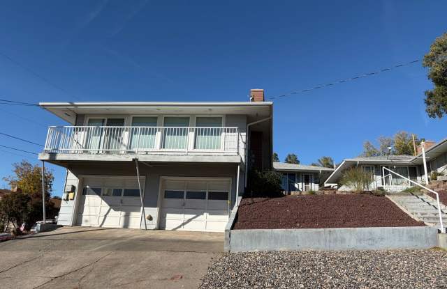 Gilliam Duplex Gallery 1