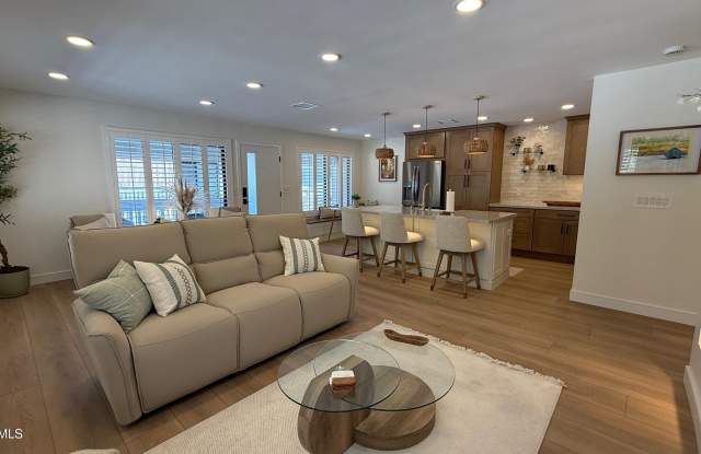 3439 Highwood Court Gallery 4