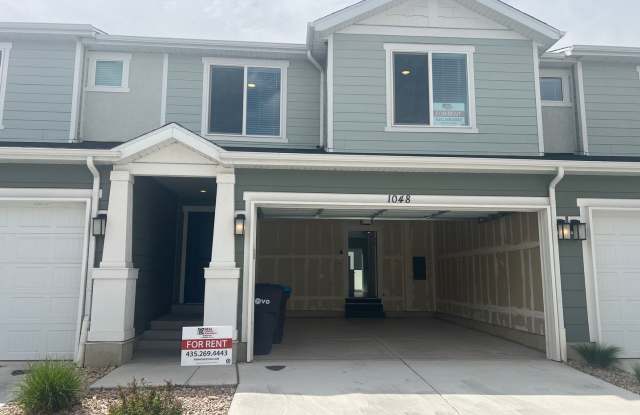 Beautiful Townhome in Provo, UT  4 bed/ 2.5 bath photos photos