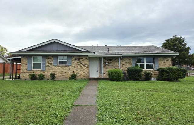 409 Cliff Drive Gallery 1