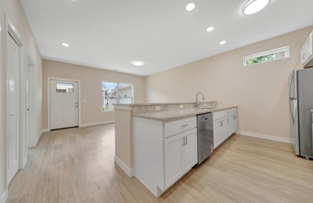 New Construction in Tuscola, 2 Bed, 2 Bath Units - 104 East Overton Street, Tuscola, IL 61953