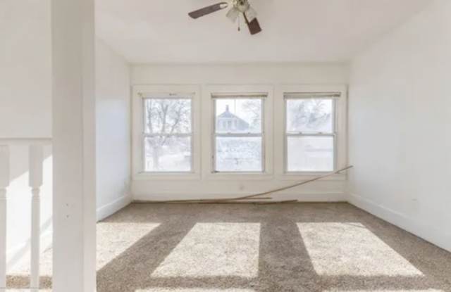 147 Garden St - 147 Garden Street, Lansing, MI 48910