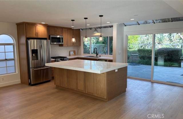 29626 Michelis photos photos