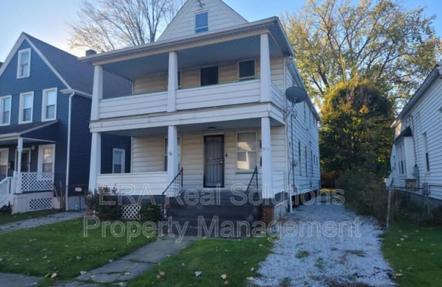 8809 Tompkins Ave. Upper photos photos