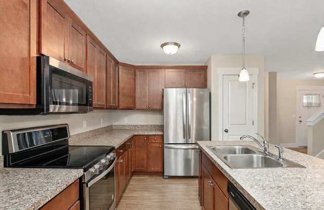 Immaculate 3 bed/3.5 bath home in Caledonia photos photos