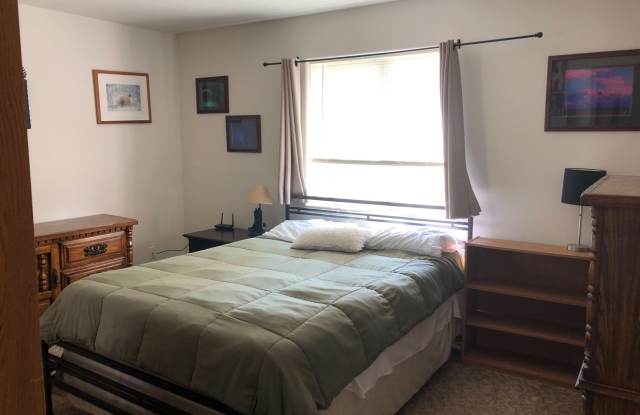 Wide Open Spaces - 3 Bedroom 2 Bathroom House in Gallatin Gateway Gallery 1