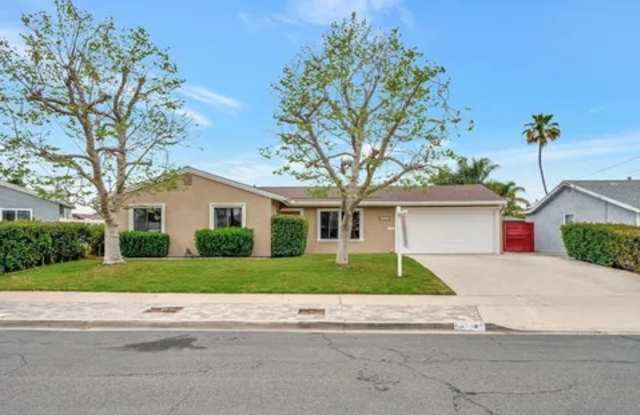 9208 Arnaz Way photos photos