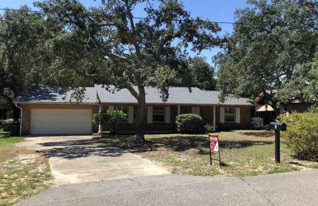 6 Dogwood Drive - 6 Dogwood Lane, Lake Lorraine, FL 32579