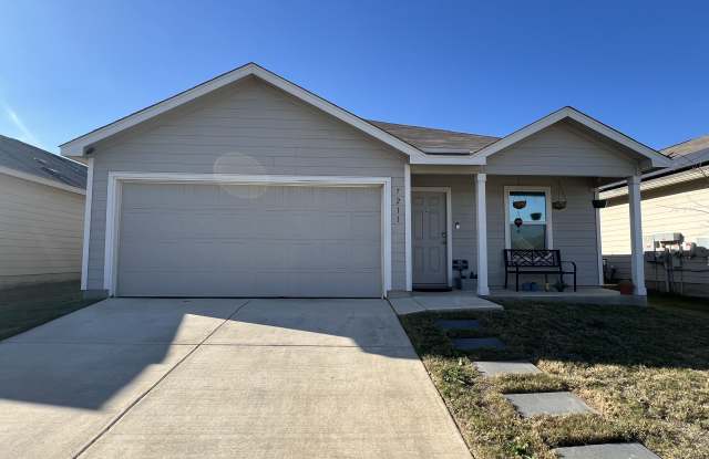 7211 Green Sapphire photos photos 7211 Green Sapphire photos photos