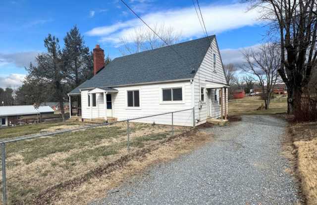 3 Bedroom Home in Bedford Gallery 3