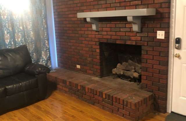 Nice 4 Bed 2.5 Bath House! Available August 2026! Gallery 3