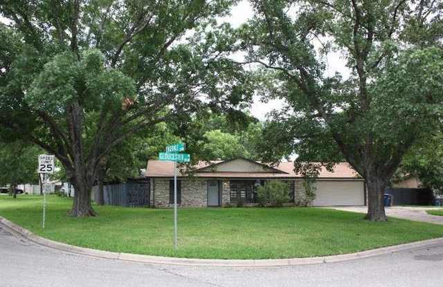 5809 Gloucester LN Gallery 2