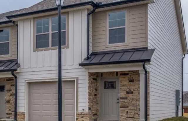 Spacious 3 Bedroom Townhouse in the Heart of Lebanon, TN! photos photos