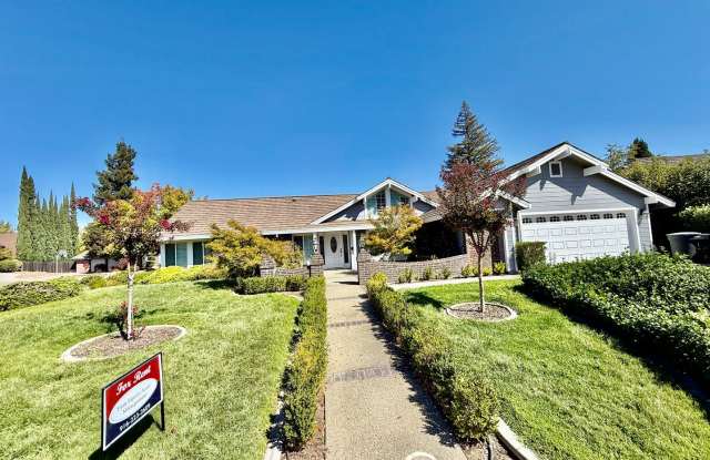 Beautiful home available now Gallery 3
