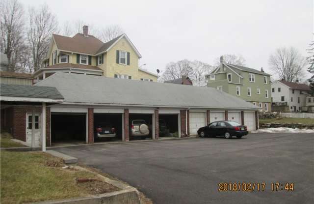 37 East Main Street Gallery 4