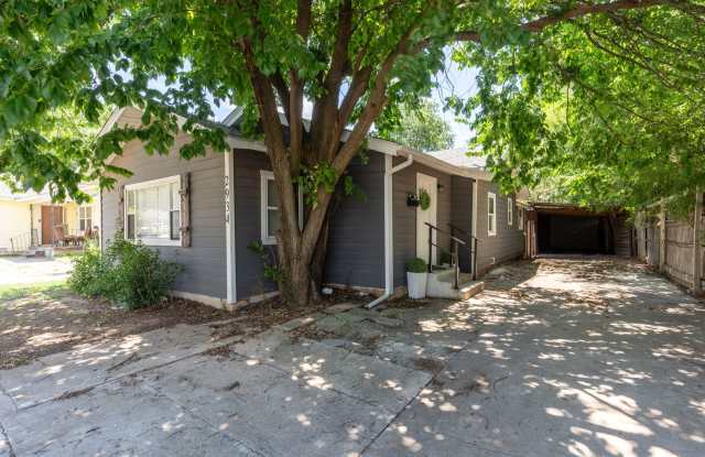 2-Bed Furnished or Unfurnished The Choice Is Yours! photos photos