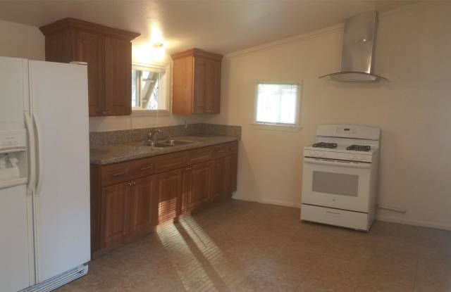 6901 Palm Ave - A Gallery 3