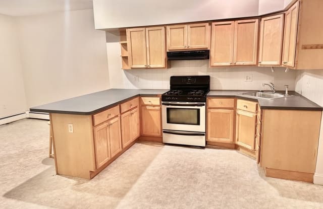 112 Liberty St - 112 Liberty Street, Quincy, MA 02169
