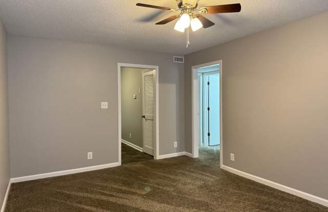 421 Martha Ln photos photos