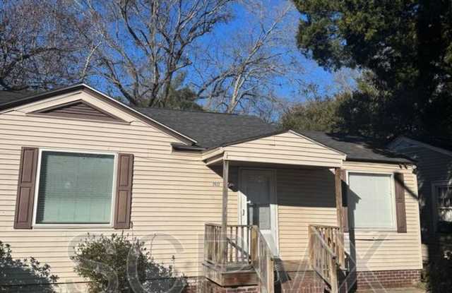 2622 Allen Dr photos photos